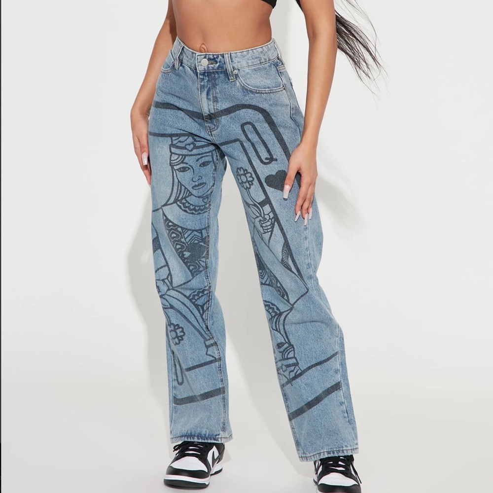 Fashion Nova Queen of Hearts Graphic Print Straight Leg Jeans Juniors Women’s 7